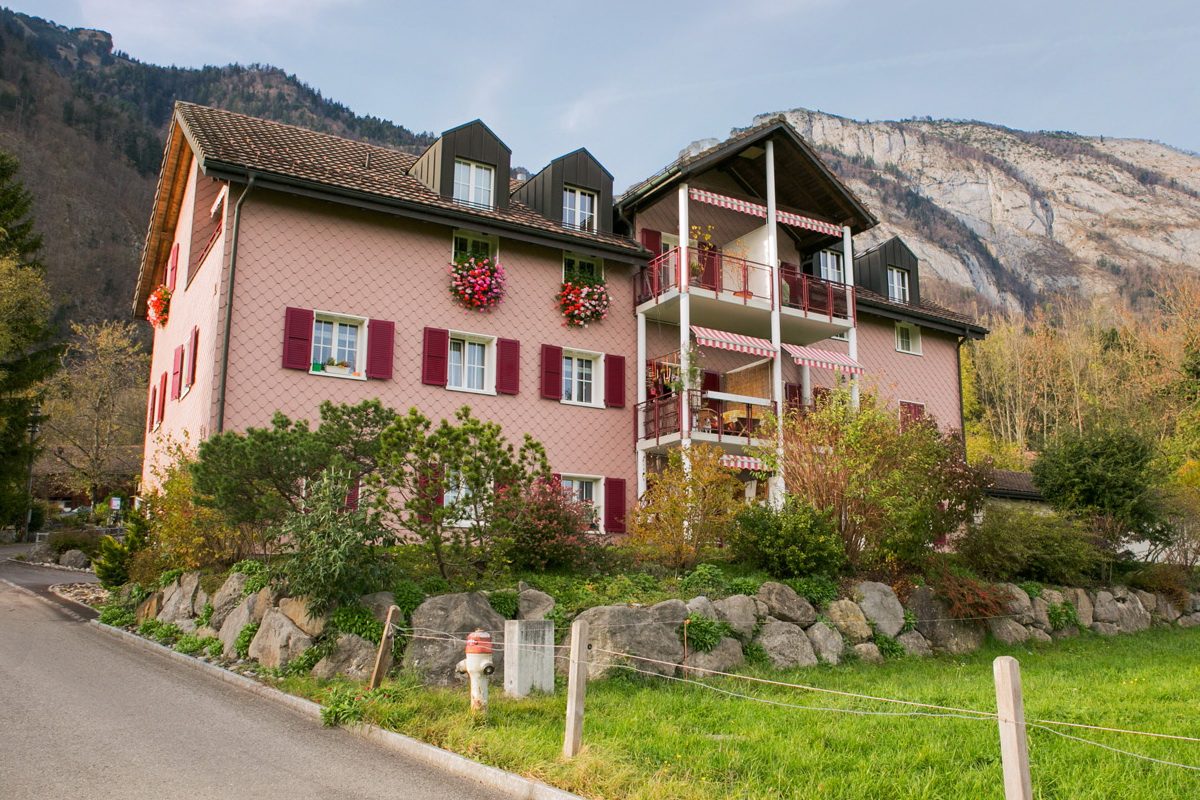 Mehrfamilienhaus Strick 28